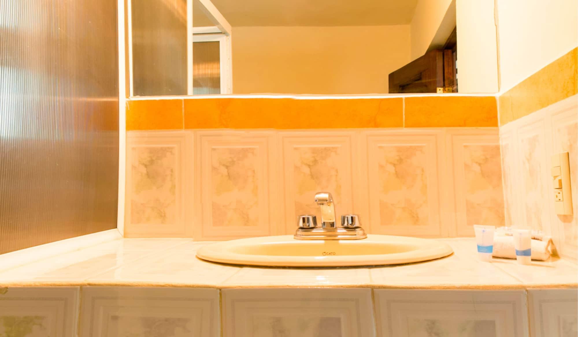 Hotel Expres By Hosting House Morelia Extérieur photo