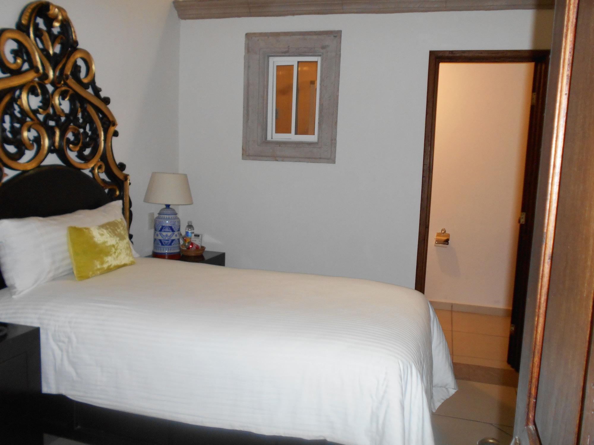 Hotel Expres By Hosting House Morelia Extérieur photo