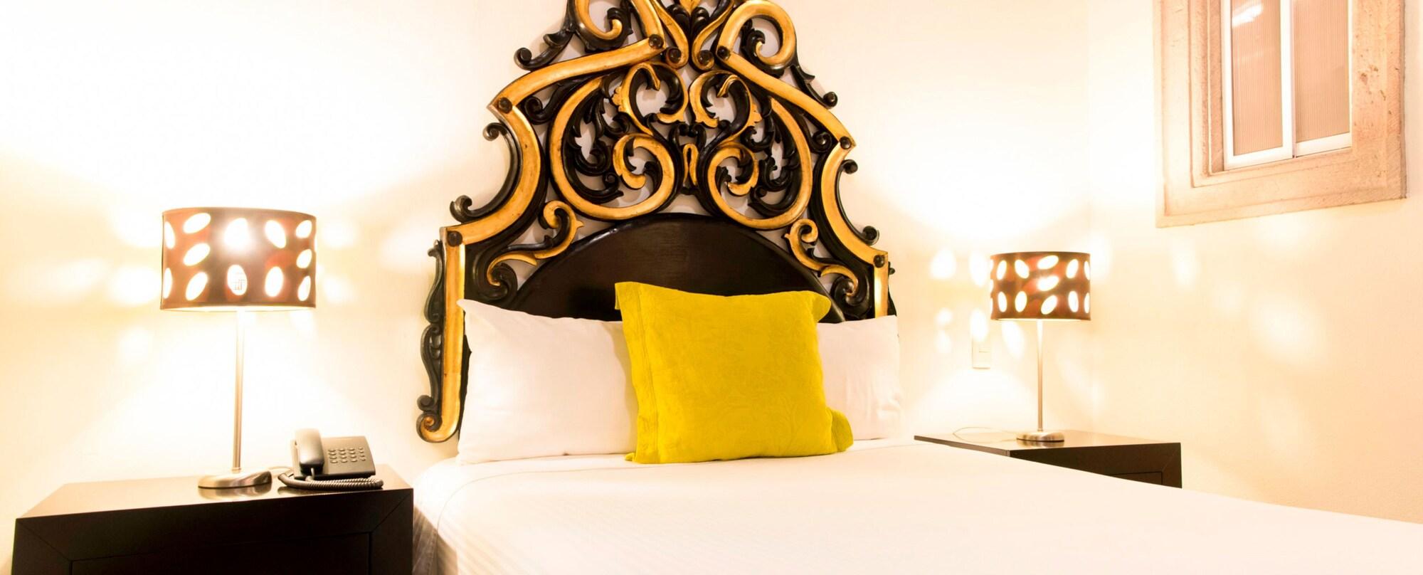 Hotel Expres By Hosting House Morelia Extérieur photo