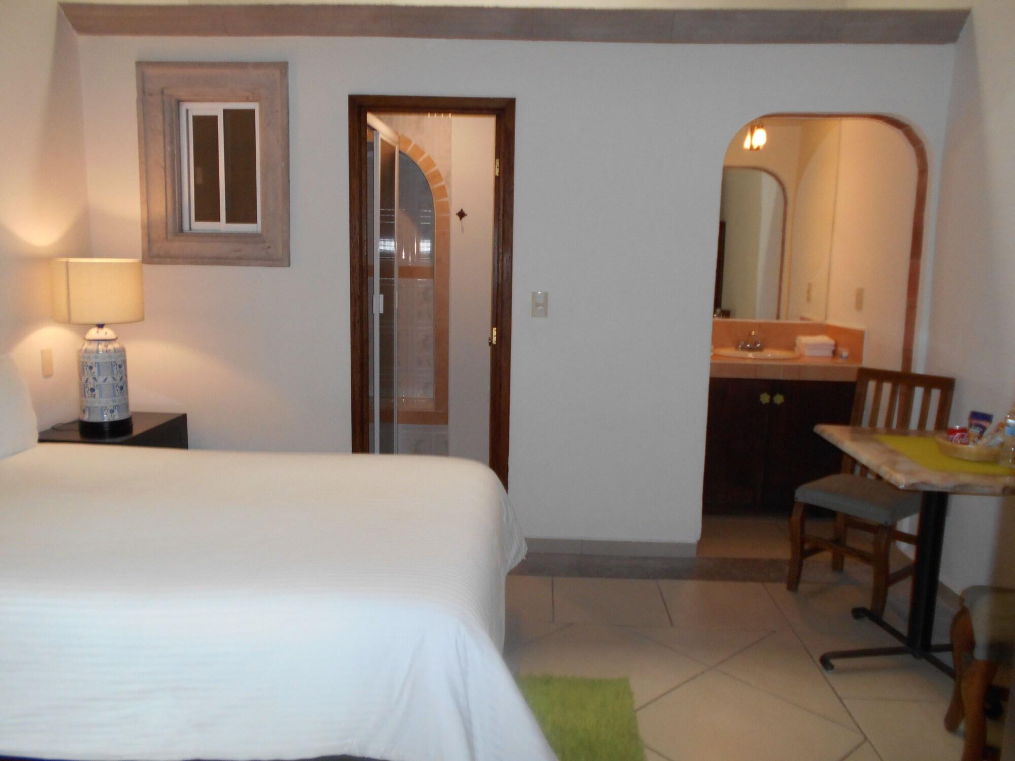 Hotel Expres By Hosting House Morelia Extérieur photo