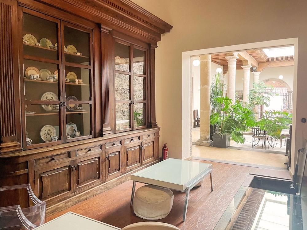 Hotel Expres By Hosting House Morelia Extérieur photo
