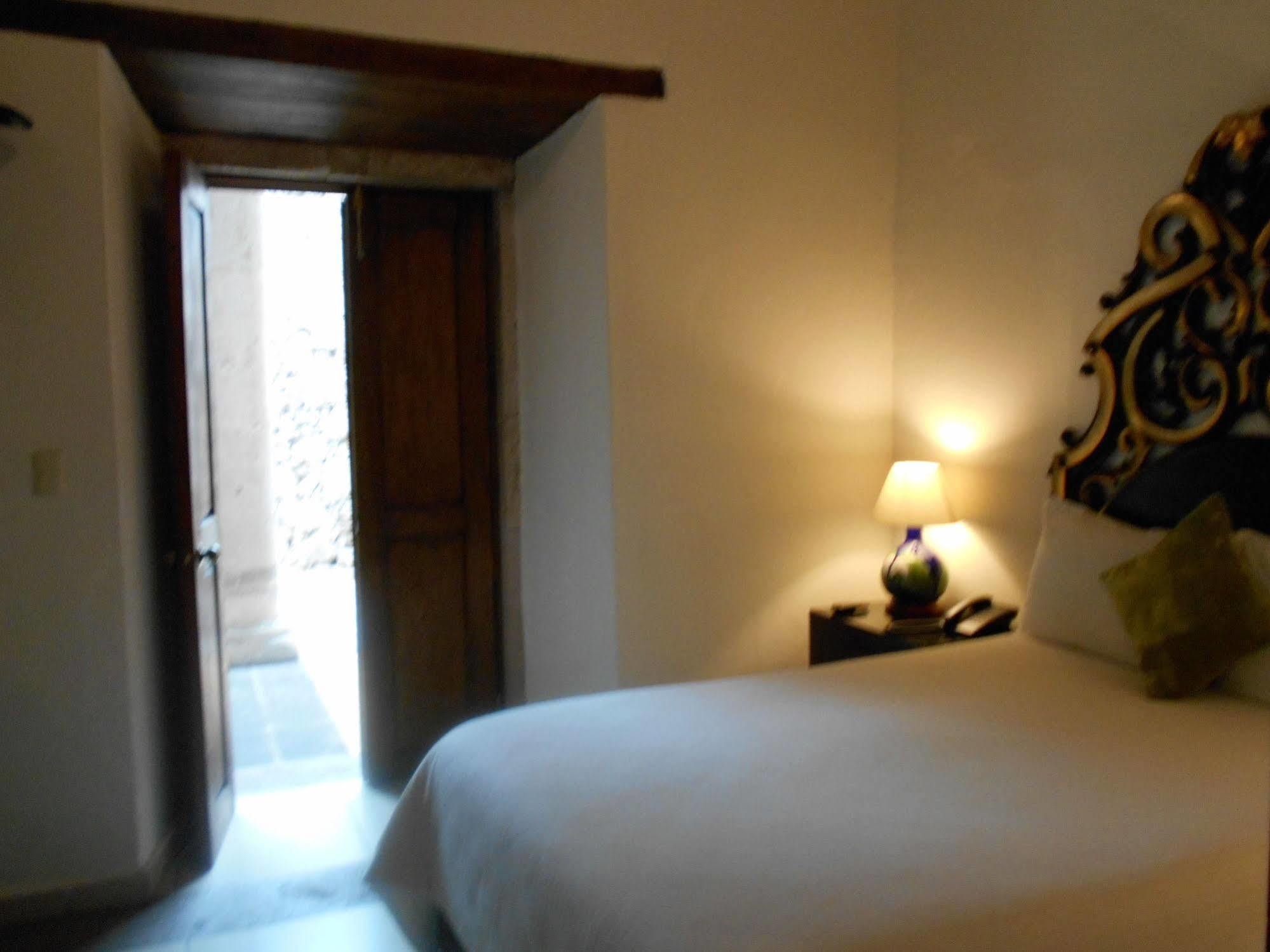 Hotel Expres By Hosting House Morelia Extérieur photo