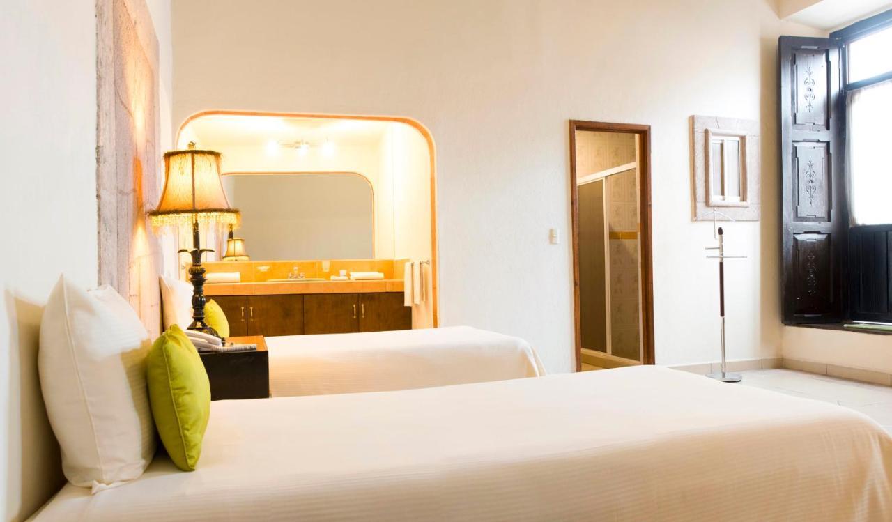 Hotel Expres By Hosting House Morelia Extérieur photo