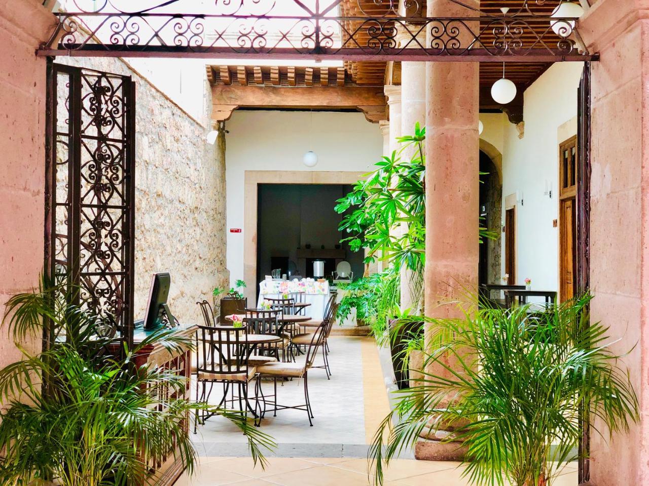 Hotel Expres By Hosting House Morelia Extérieur photo